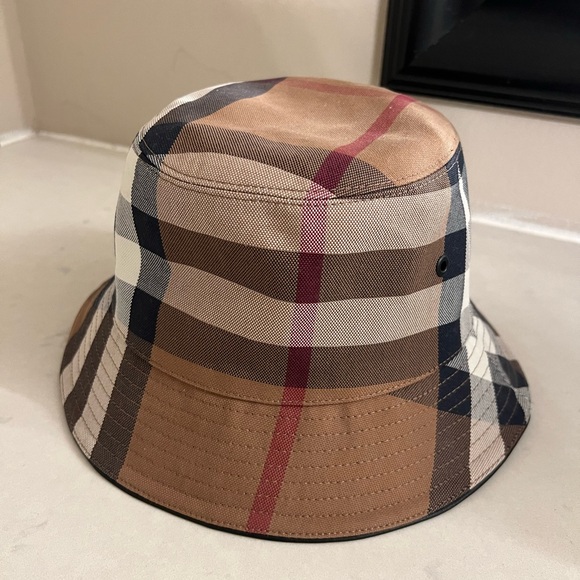 Burberry Checkered Bucket Hat - Brown, Red, Black, White - Picture 6 of 6